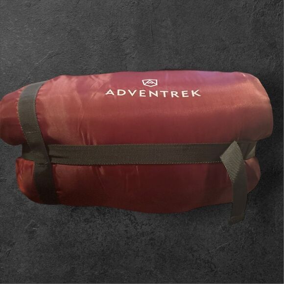 Adventrek Burgundy Double Sleeping Bag with Carrying Bag & Pillows - Picture 3 of 4